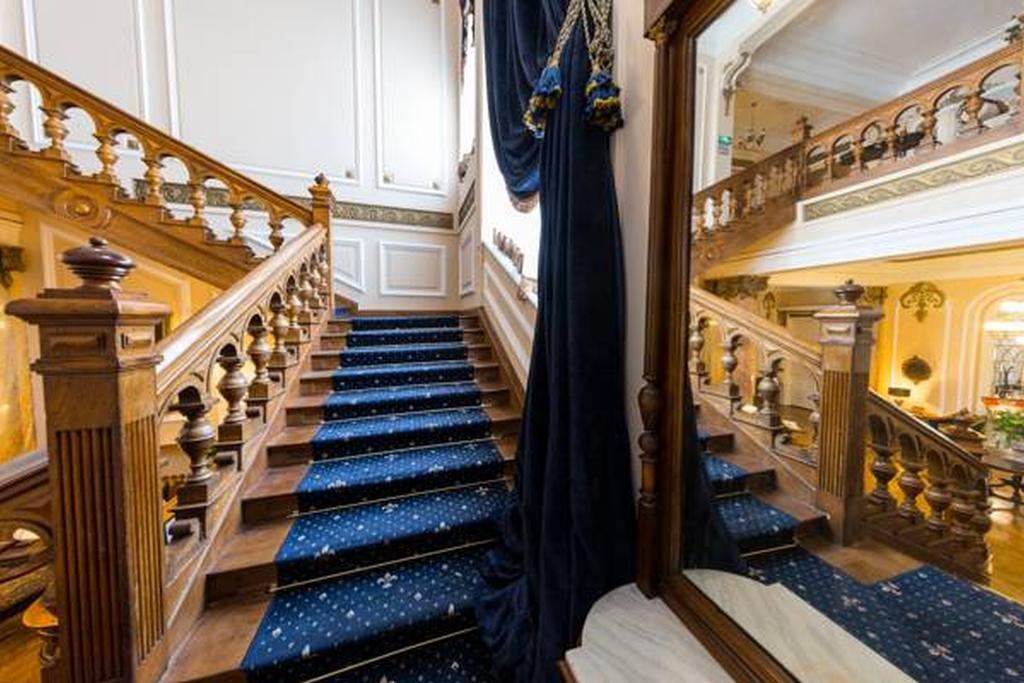 Grand Boutique Hotel Bukares Bagian luar foto