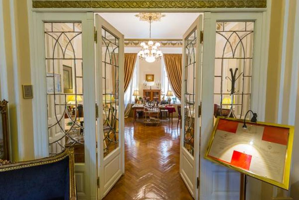 Grand Boutique Hotel Bukares Bagian luar foto