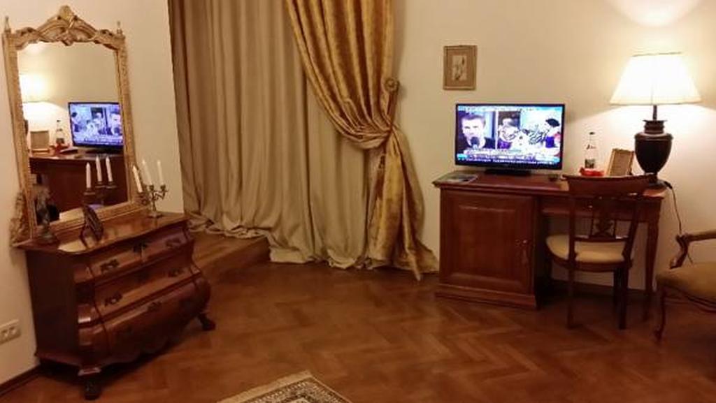 Grand Boutique Hotel Bukares Bagian luar foto
