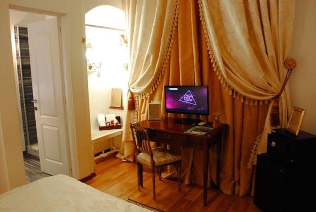 Grand Boutique Hotel Bukares Bagian luar foto