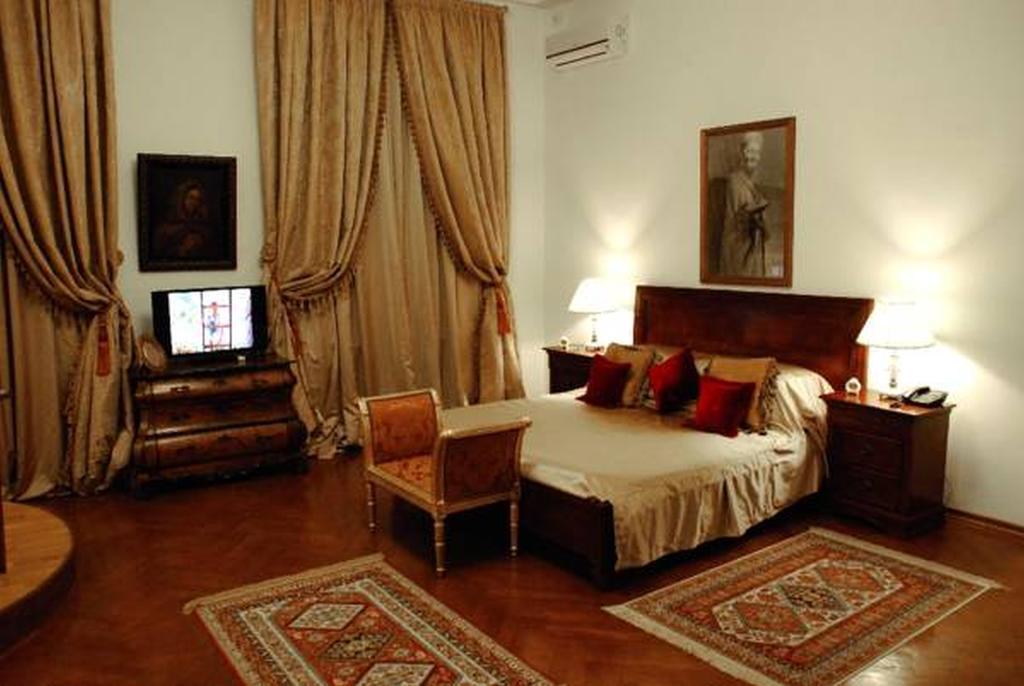 Grand Boutique Hotel Bukares Bagian luar foto